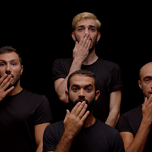 Foto Shall I Compare You to a Summer’s Day?