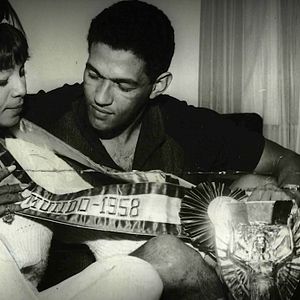 Foto Elza e Mané – Amor Em Linhas Tortas