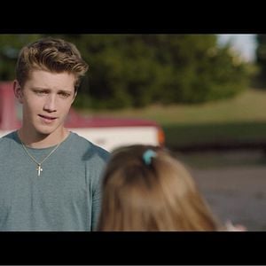 Foto A Menina Que Acredita em Milagres