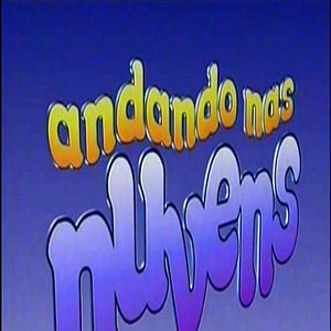 Foto Andando Nas Nuvens