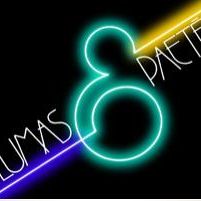 Foto Plumas e Paetês