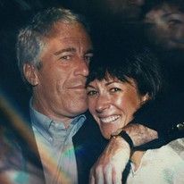 Foto Chasing Ghislaine