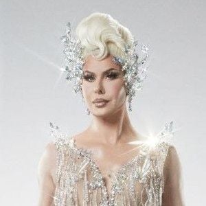 Foto Trinity The Tuck