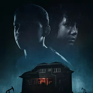 Foto O Menino Atrás da Porta