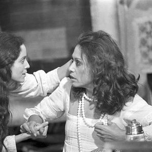 Foto Fogo Sobre Terra