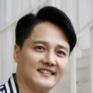 Foto Ahn Shin Woo