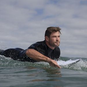 Foto Chris Hemsworth: Investigando Tubarões