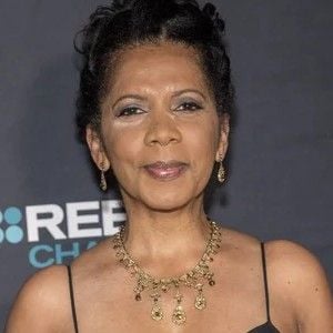 Foto Penny Johnson Jerald