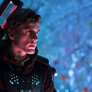 Foto Dois Amigos e Uma Ameaça Alienígena