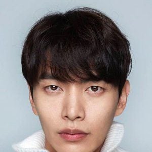 Foto Min-ki Lee