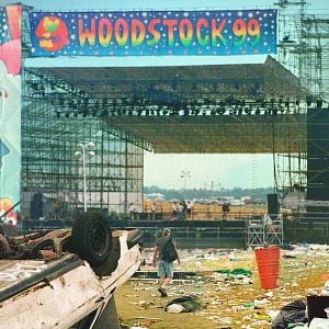 Foto Grandes Fracassos: Woodstock 99