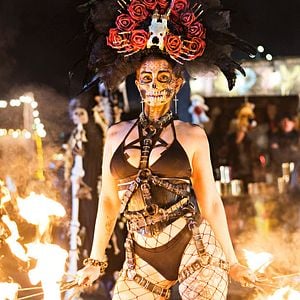 Foto Olhos Famintos: Renascimento