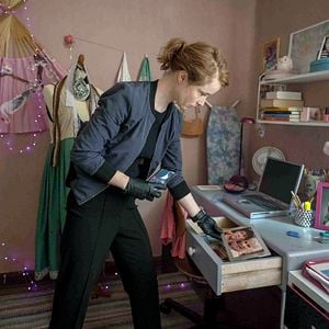 Foto Perto de Casa: Assassinato na Mina de Carvão