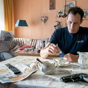 Foto Perto de Casa: Assassinato na Mina de Carvão