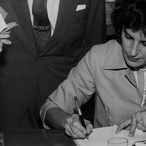 Foto Elas no Singular