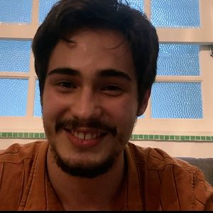 Foto Dates, Likes & Ladrilhos