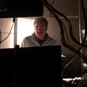 Foto Hackers no Controle