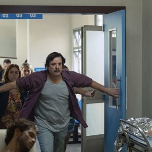 Foto Todo Dia a Mesma Noite