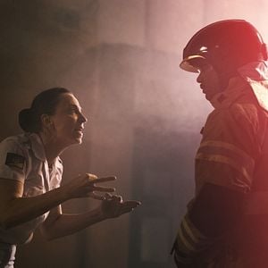 Foto Todo Dia a Mesma Noite