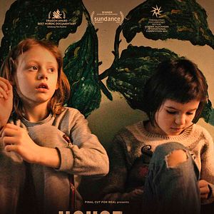 Foto A House Made Of Splinters