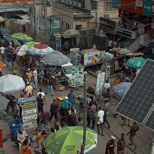 Foto All The Colours Of The World Are Between Black And White