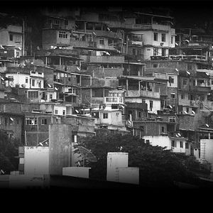 Foto Crônica de Uma Cidade Partida