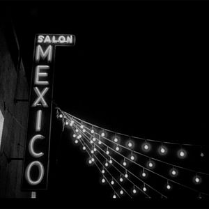 Foto Santa Entre Demônios