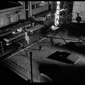 Foto Santa Entre Demônios