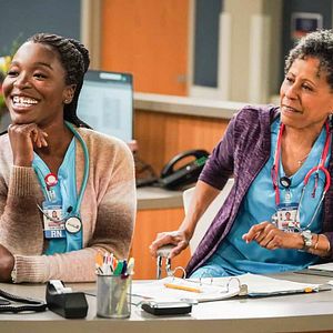 Foto Folake Olowofoyeku