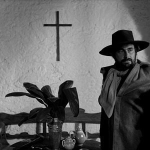 Foto Deus e o Diabo na Terra do Sol