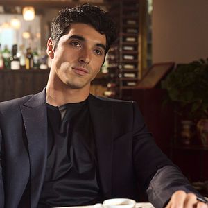 Foto Vermelho, Branco e Sangue Azul