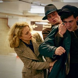 Foto Stella: Vítima e Culpada