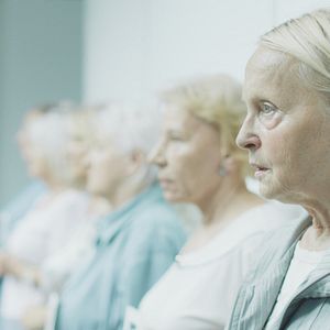 Foto Kobieta na dachu