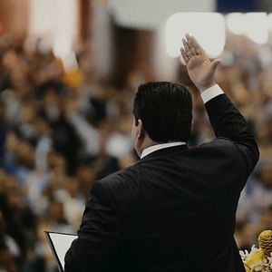 Foto Escândalos na Igreja A Luz do Mundo