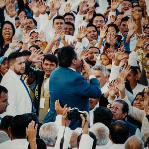 Foto Escândalos na Igreja A Luz do Mundo