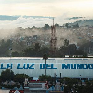 Foto Escândalos na Igreja A Luz do Mundo