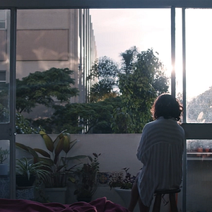 Foto Tudo o Que Cresce e Voa