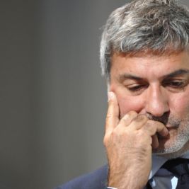 Foto Cirurgião do Mal