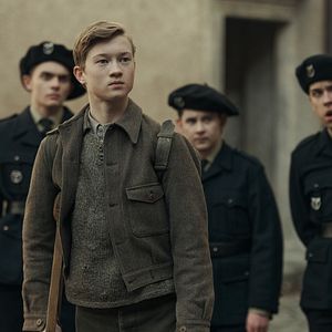 Foto Pássaro Branco – Uma História de Extraordinário