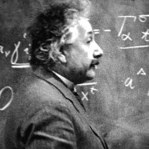 Foto Einstein e a Bomba