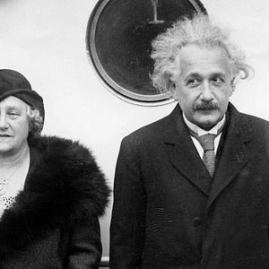 Foto Einstein e a Bomba