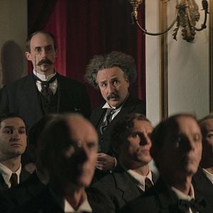 Foto Einstein e a Bomba