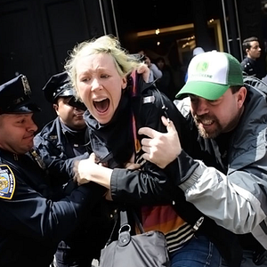 Foto M99 - O Filme Colaborativo do Occupy Wall Street