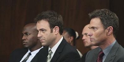 Pôster de Strange Bedfellows