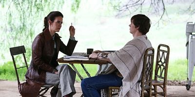 Pôster de Madness Ends