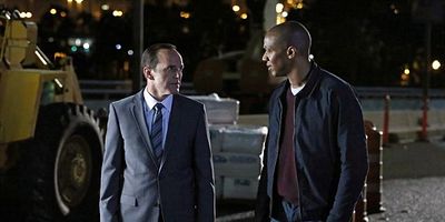 Pôster de The Bridge