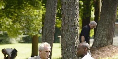 Pôster de Us Against the World