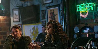 Pôster de The Darkness Beneath