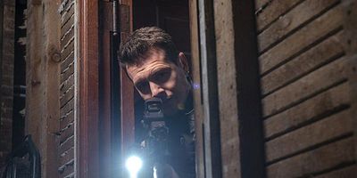 Pôster de They'll Have to Go Through Me