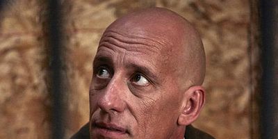 Pôster de The War at Home